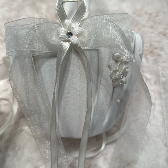 Bridal baskets in ivory satin with pearls and bows - Picture 3 of 11